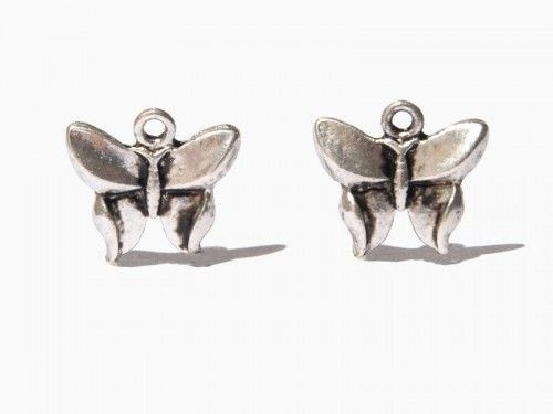 Fémmedálok karabínerrel Lepke