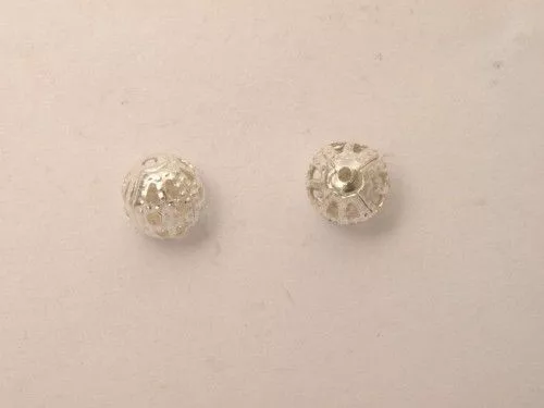 Golyó áttört mintás, ezüstözött, 6 mm