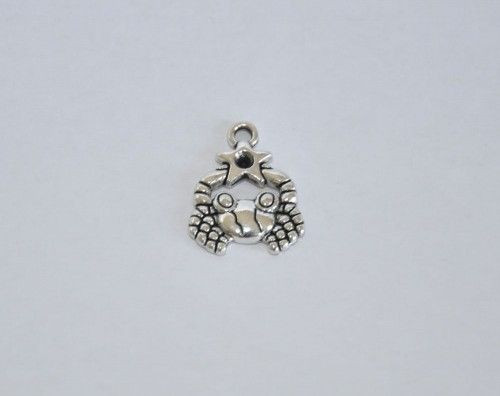 Fémmedál karabínerrel, csillagjegyek, rák