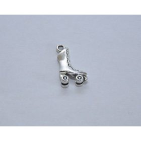 Fémmedál karabínerrel, görkorcsolya