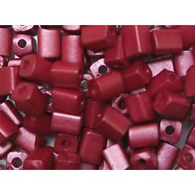 Metál kockagyöngy 4mm piros 15g/cs