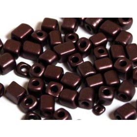 Metál kockagyöngy 4mm padlizsán 15g/cs