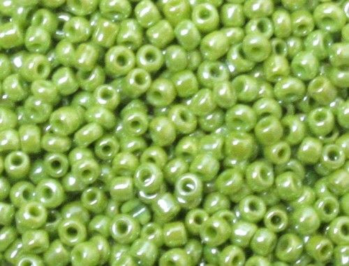 Kásagyöngy telt Lüszteres 2mm világoszöld 15g/cs