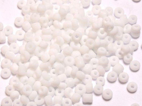 Kásagyöngy matt telt 2mm fehér 15g/cs