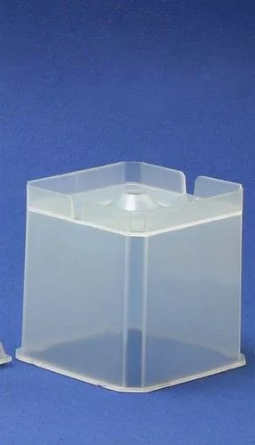 Gyertyaöntő forma kocka 6x6