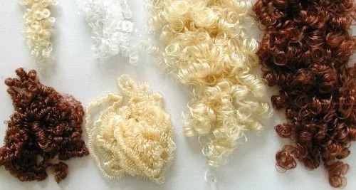 Babahaj csomagban, Szőke